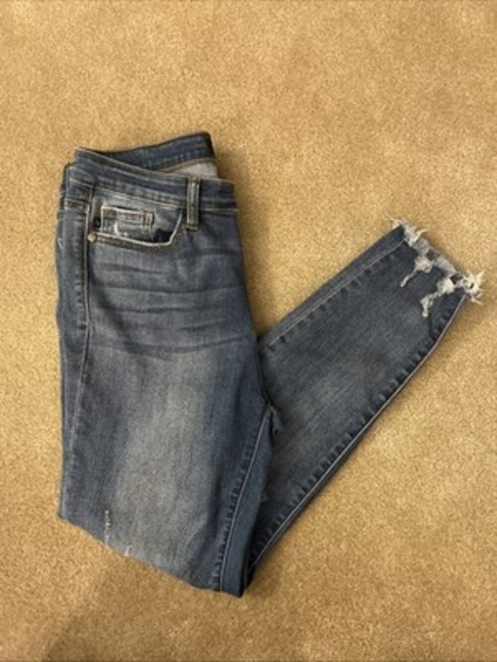 Judy Blue Women's size 11/30 Skinny Fit Distressed Raw Hem Jeans
